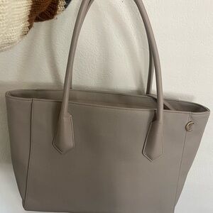 Dagne Dover Legend Tote